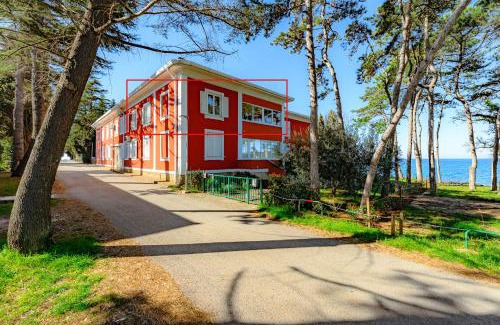 Basanija House | Apartment VALDEPIAN 3BR with Balcony with Sea View