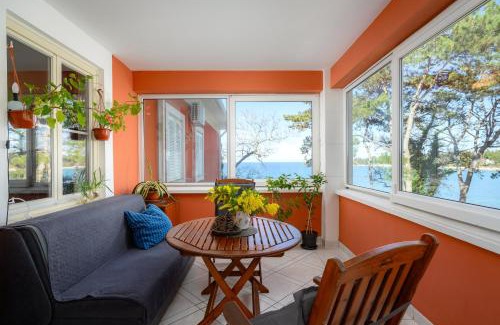 Basanija House | Apartment VALDEPIAN 3BR with Balcony with Sea View