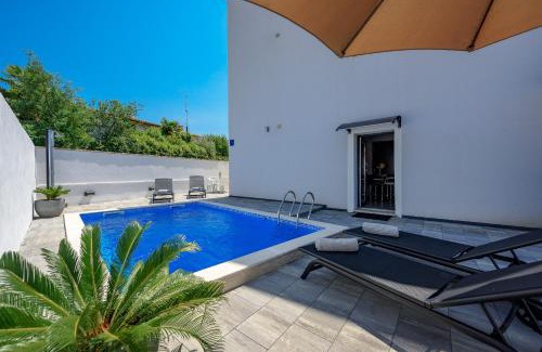 Kukci Apartment | Apartment Vedran with pool, near Porec
