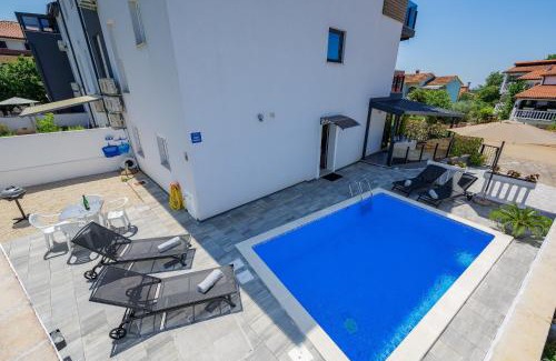 Kukci Apartment | Apartment Vedran with pool, near Porec