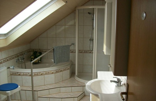 Schwanau Apartment | Apartment Viola, 120sqm, handicapped accessible, balcony, 2 bedrooms, max. 4 people