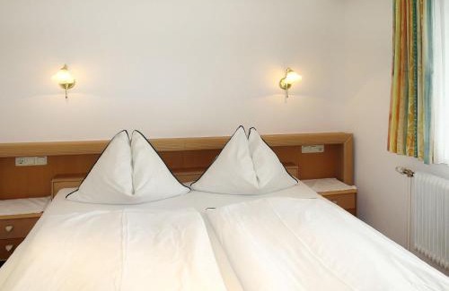 Hollersbach im Pinzgau Apartment | Apartment Weberbauer-1 by Interhome