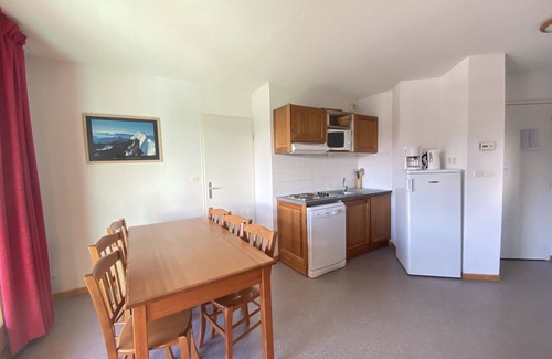 Saint-Etienne-en-Devoluy Apartment | Apartment with balcony and superb view
