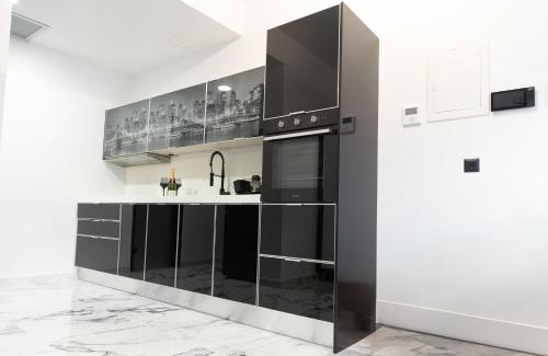 Athens Apartment | Apartment with jacuzzi and sauna