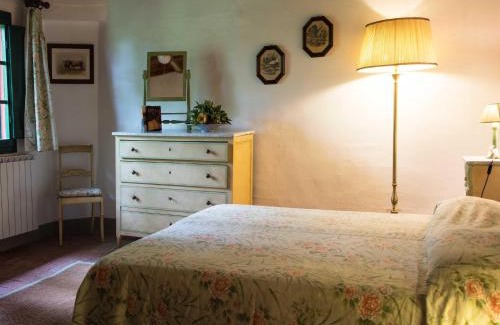 Ghizzano House | Apartment with large garden and pool on the hills of Pisa