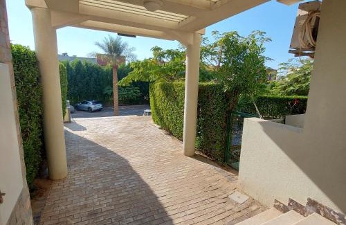 Sheikh Zayed City Apartment | Apartment with nice garden
