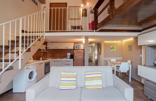 Nesso Apartment | Apartment with pool and park! Lake View!
