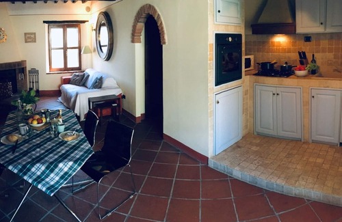 Piegaro Apartment | Apartment with private garden and infinity pool, perfect for daily town trips
