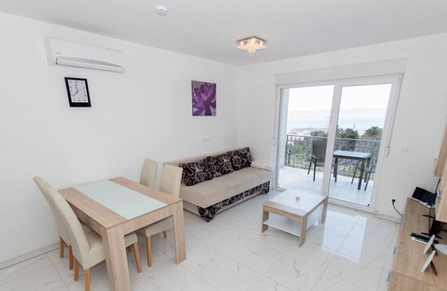 Ratac Villa | Apartment with shared pool MAMATO-A1
