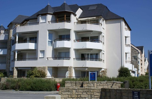 Arzon Apartment | Apartment with Terrace on the Port du Crouesty to rent for the vacations