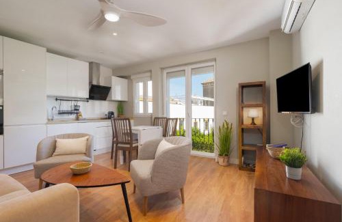 San Julian Apartment | Apartment with views -Santa Isabel Square- 2Bd1Bth