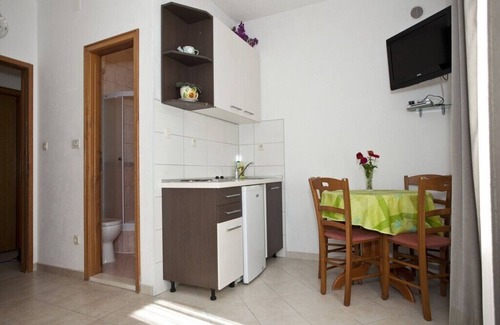 Promajna Apartment | Apartments and rooms Meri, (8551), Baška Voda, hr
