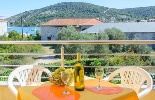 Vinisce House | Apartments Anton
