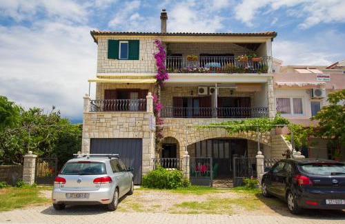 Sucuraj Apartment | Apartments Bartul