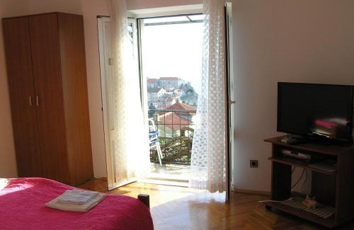 Pile Apartment | Apartments Beslema