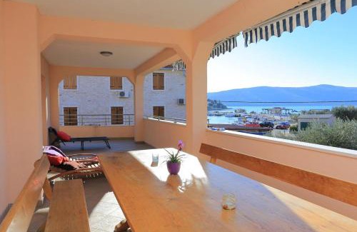Seget Vranjica Apartment | Apartments by the sea Seget Vranjica, Trogir - 17989