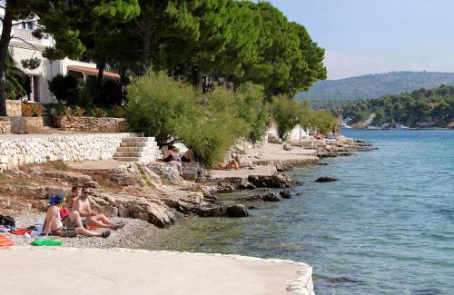 Milna (Brac) Apartment | Apartments by the sea Milna, Brac - 5242