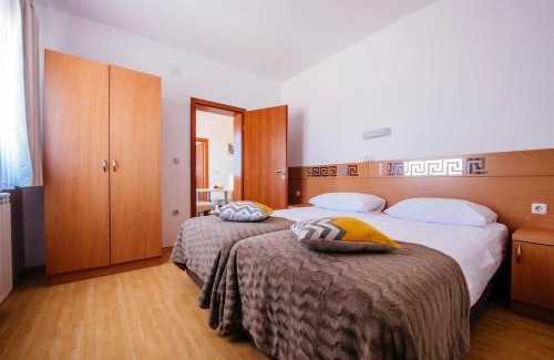 Starigrad Apartment | Apartments by the sea Starigrad, Paklenica - 16421
