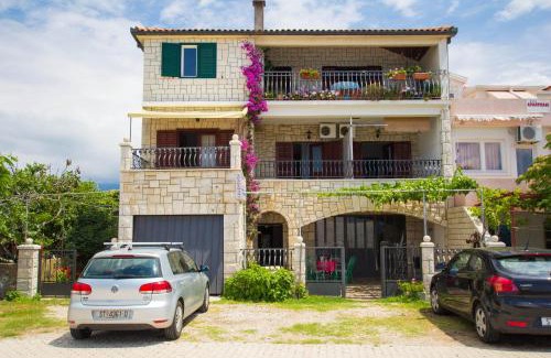 Sucuraj Apartment | Apartments by the sea Sucuraj, Hvar - 566