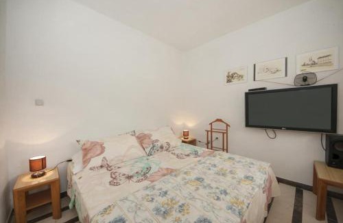 Pucisca Apartment | Apartments Kalajžić