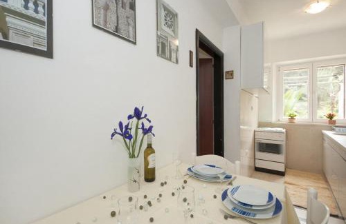 Pucisca Apartment | Apartments Kalajžić