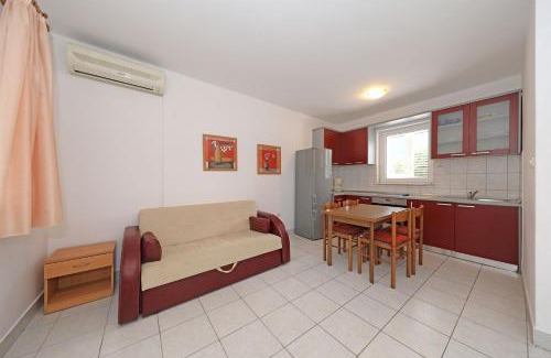 Zrce Apartment | Apartments Karolina