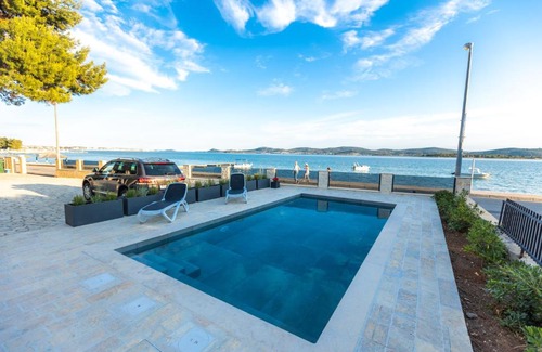 Sveti Filip i Jakov Apartment | Apartments Maris