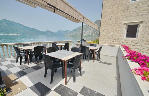 Ljuta Apartment | Apartments Mir i dobro