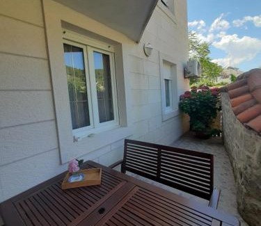 Pucisca Apartment | Apartments Mladinić