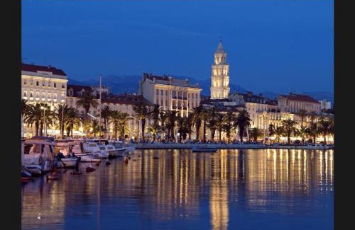 Split Apartment | Apartments Toma