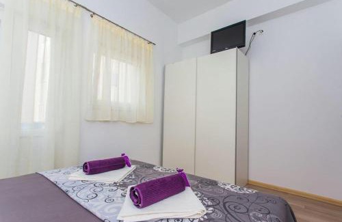 Kastel Stafilic Apartment | Apartments with a parking space Kastel Stafilic, Kastela - 15867