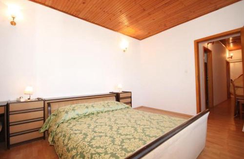 Ugljan Apartment | Apartments with a parking space Ugljan - 8416