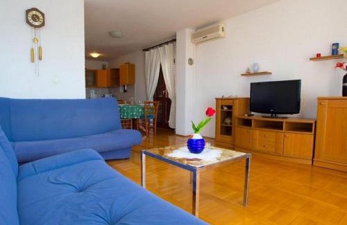 Promajna Apartment | Apartments with parking space Promajna, Makarska - 20785
