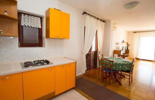 Promajna Apartment | Apartments with parking space Promajna, Makarska - 20785