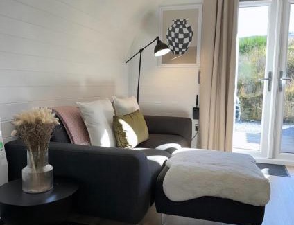 Fort William Apartment | Apex Studio Pod & Jacuzzi Bath