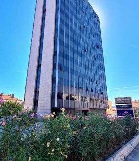 Split House | Apinelo Tower Rooms