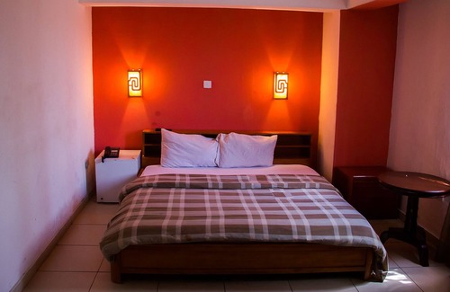 Yaba Hotel | Apollo Hotel