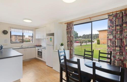Narooma Apartment | Apollo Unit 17 Ground Floor