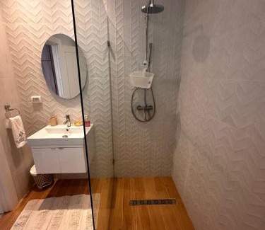 La Marsa Apartment | App avec jardin dans un hôtel
