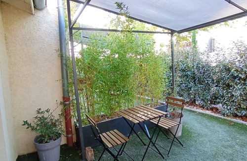 Brignais Apartment | Appart'hôtels - Petit Déjeuner Inclus