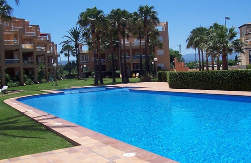 Denia Apartment | Appart rez of garden, in residence of stand. 1st line of sea and beach.