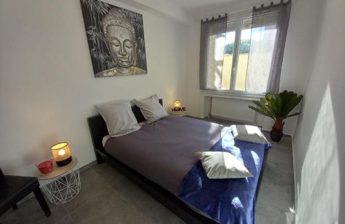 Montelimar Apartment | Appart T3 avec Cours et Parking Privé