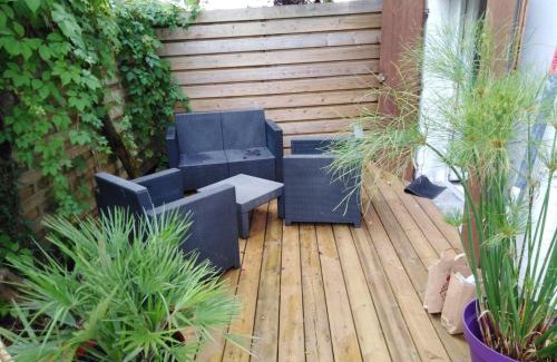 Ares Apartment | Appart Terrasse Végétale bord Plages bassin