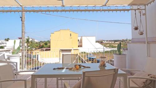 Torre San Giovanni Apartment | Appartamento del Mare 1 by Salento Affitti
