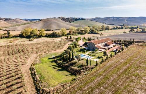 Chianni Apartment | Appartamento in casale con piscina Casa I Pavoni