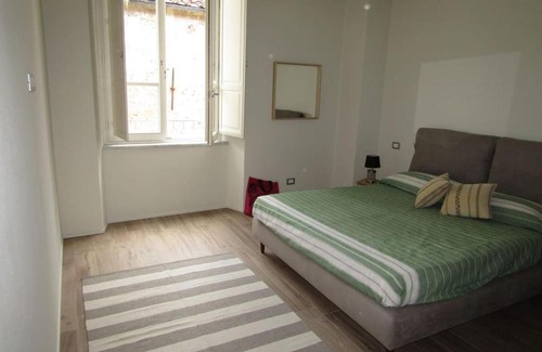 Camaiore Apartment | Appartamento in centro storico.