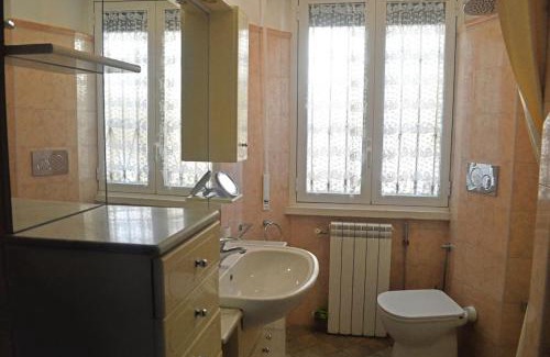 Quartiere XXXIV Lido di Ostia Levante Apartment | Appartamento in Via Calvi