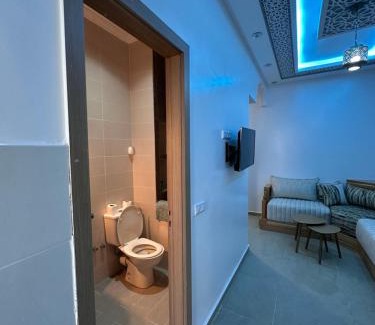 Hjar Ennhal Apartment | Appartement à 2 pas de la mer avec balcon privé