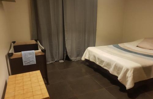 Mermoz House | appartement 2 chambres fonctionnel a faire 2 pas du metro