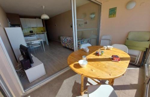 Le Grau-dʼAgde Apartment | Appartement 2 pièces cabine, 4 couchages, vue mer, à 20 m de la plage - Grau d'Agde - FR-1-423-194
